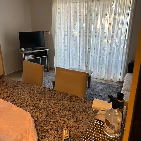 Appartement Ladys 1 App 2 Slp Met Zwembad